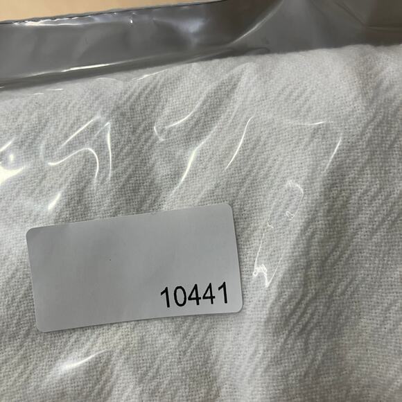 Drawstrings of Malibu Shirt Women's Medium White 3/4 Sleeve V-Neck Lightweight - Picture 8 of 8